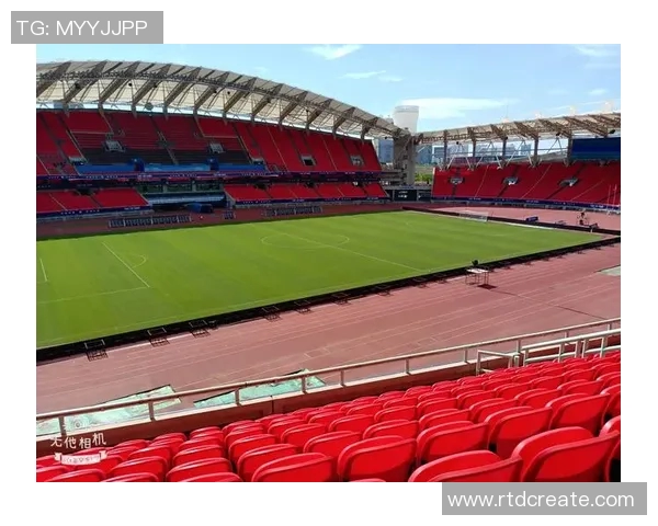 足球明星瞬间定格精彩瞬间展现球场魅力与激情的完美瞬间 足球明星瞬间定格精彩瞬间展现球场魅力与激情的完美瞬间