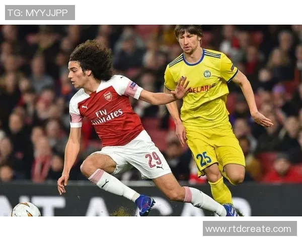 广州足球队与深圳足球队赛后分析灵活性表现及战术调整探讨